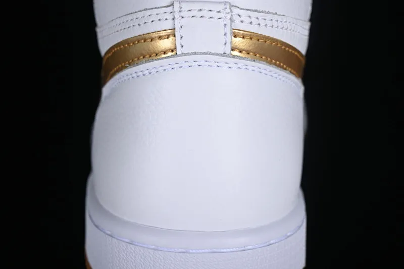 All categories Air Jordan Jordan series basketball shoes Air Jordan 1 High Air Jordan 1 High OG "Metallic Gold" AJ1 Joe 1 luxury platinum high-top basketball shoes FD2596-107